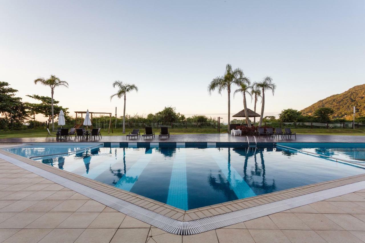 Apartamento com 4 suítes pé na areia Florianopolis Exterior foto